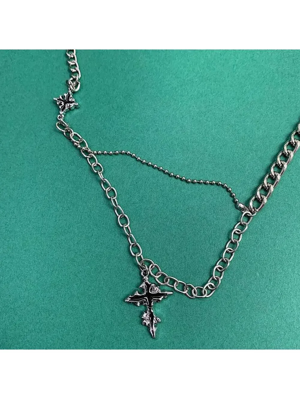 Cyber Y2k 2000s Vintage Style punk grunge crystal cross pendant necklace chain.